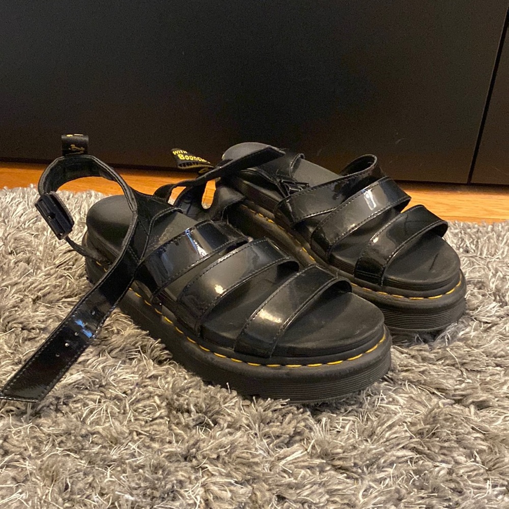 Platform sandals dr martens